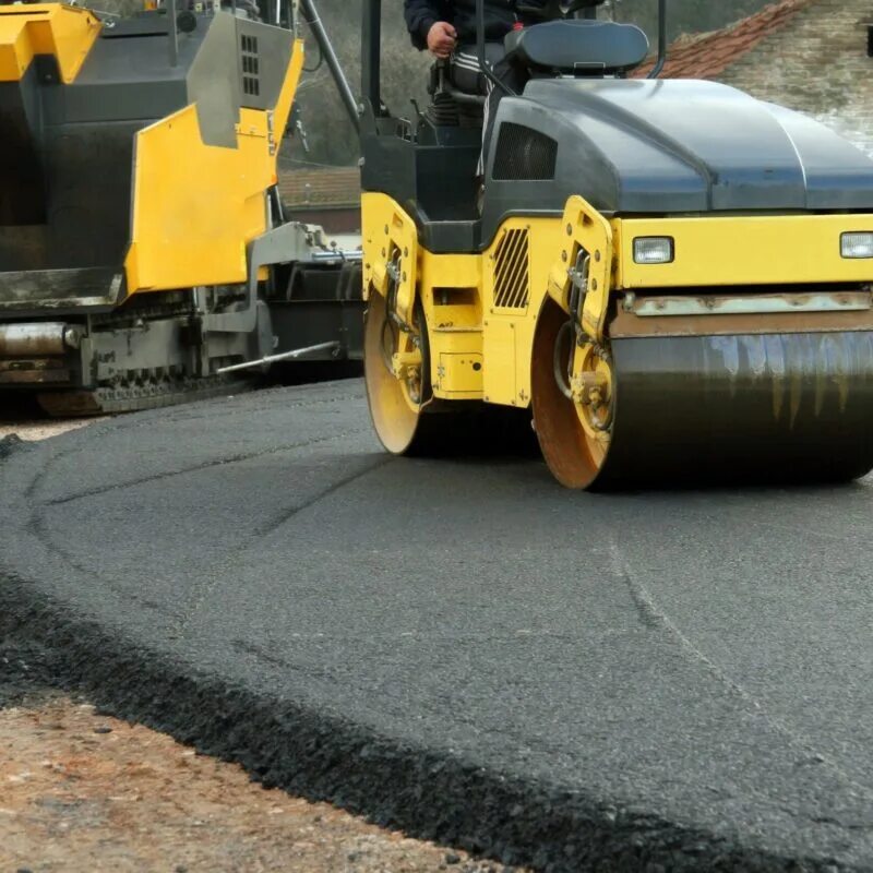 Укладка асфальта в Москве: надежность и качество для городских дорог